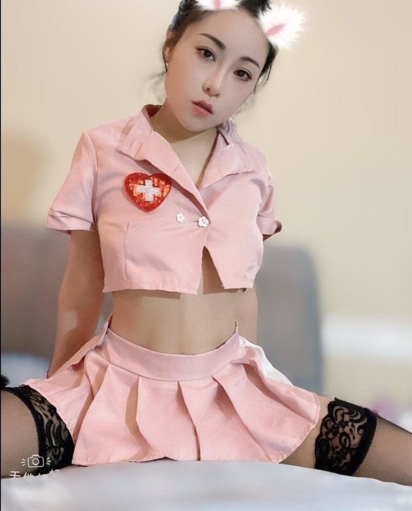 小骚货口爆女王