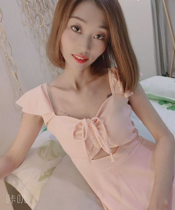 娇小玲珑的软妹