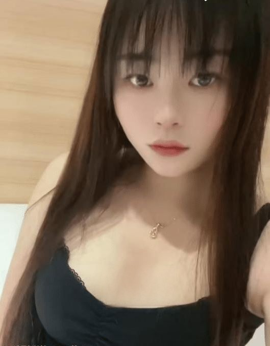 虹口丰满美乳少妇