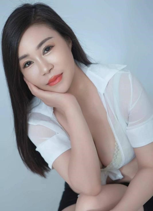 天河泄火少妇小莉