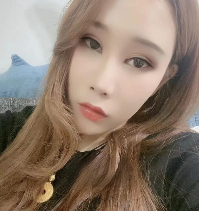 大奶玫瑰少妇