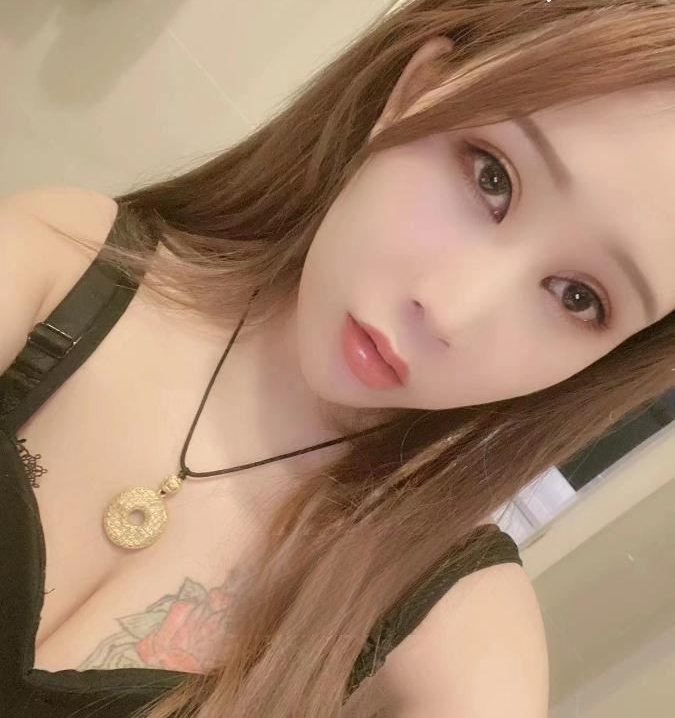 大奶玫瑰少妇