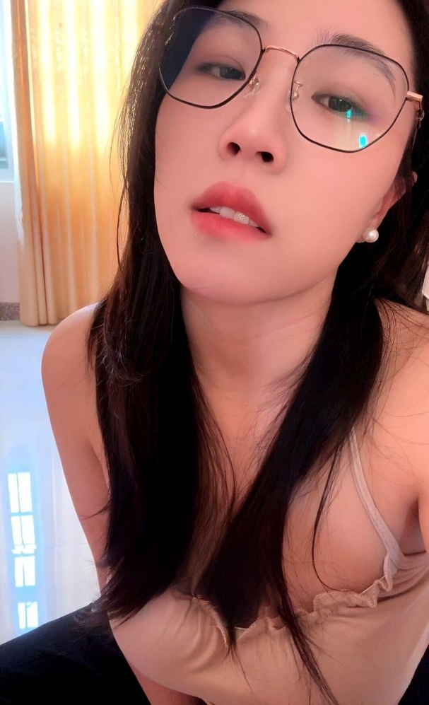 鼓楼骚气温柔泻火眼镜妹妹