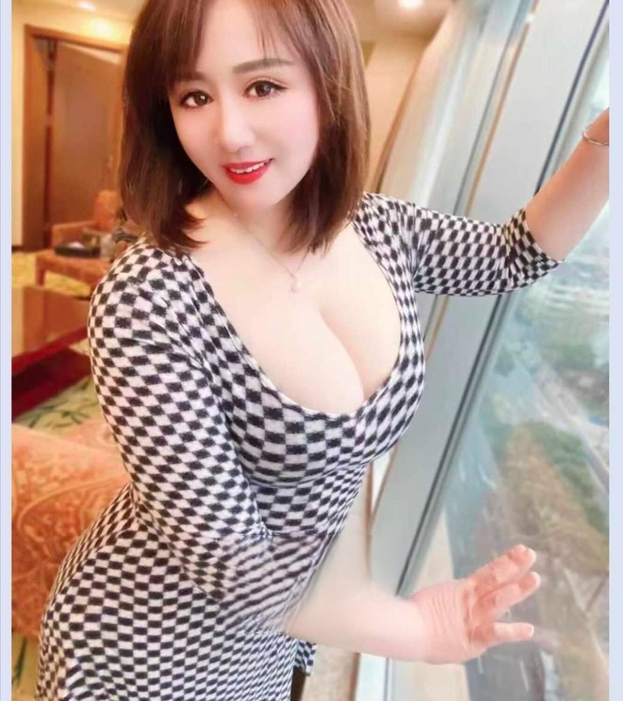 熟女身上有纹身