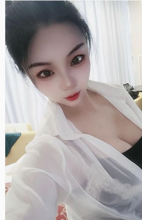 臀大奶大风骚少妇