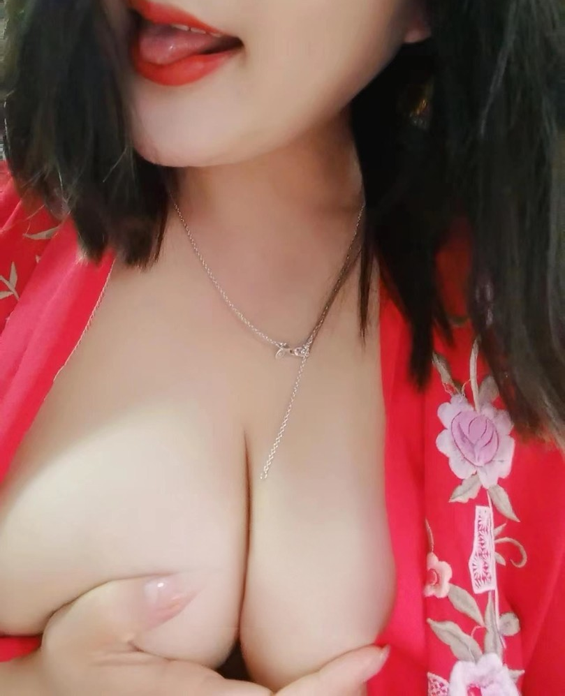 平乐园大奶小活