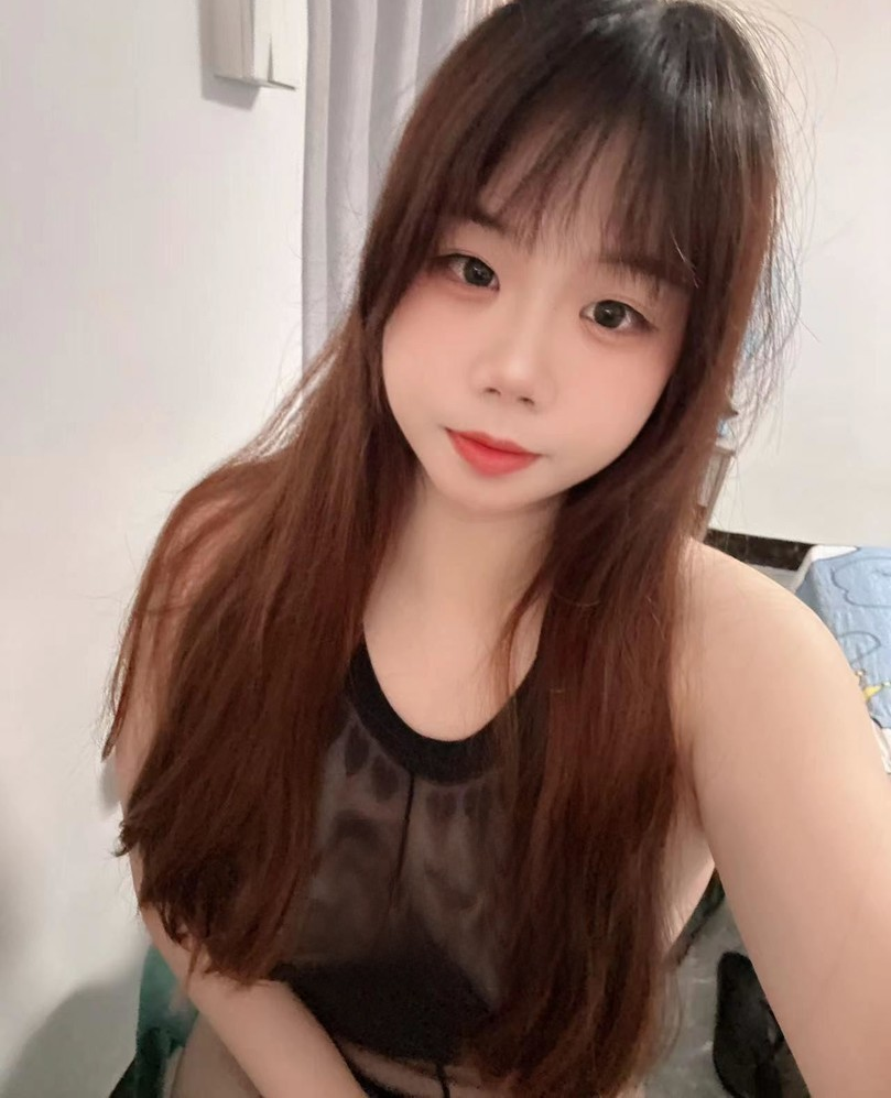 嫩妹苏苏天然大胸