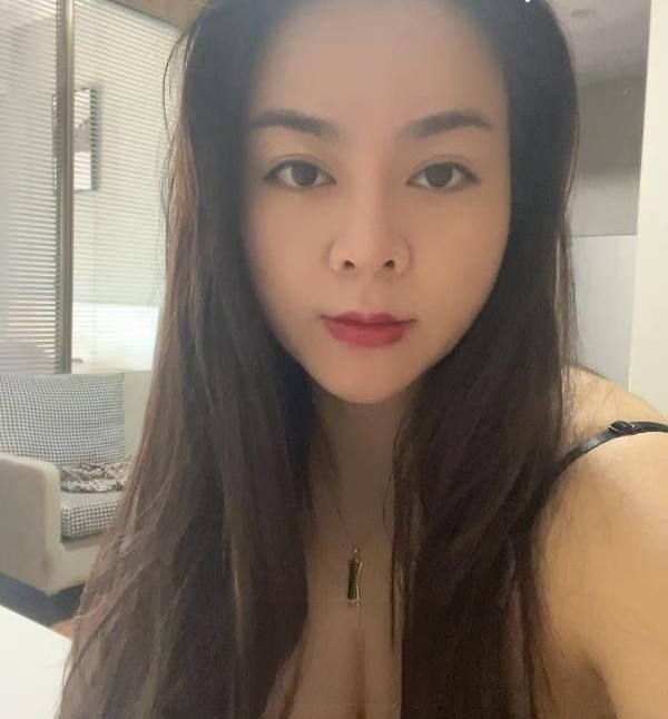 南山美女萱萱