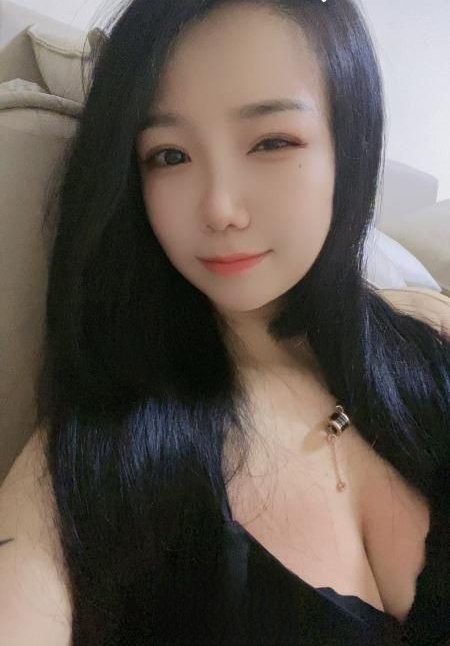 大奶雪儿老师
