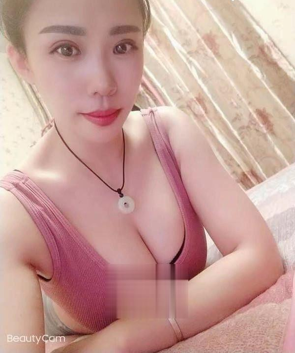 杨浦身材诱人的妹子
