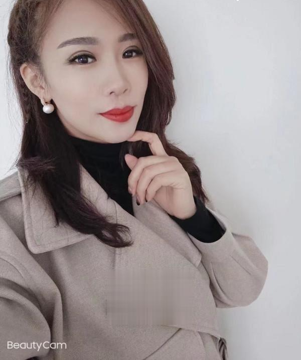 杨浦身材诱人的妹子