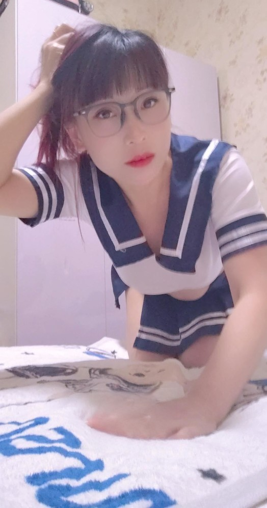金水活好小骚货