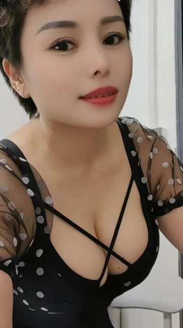 天河车陂大胸少妇