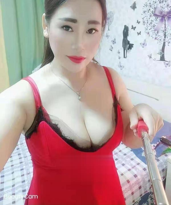 风情丰满熟女