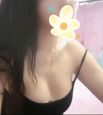 大长腿倒立吃鸡