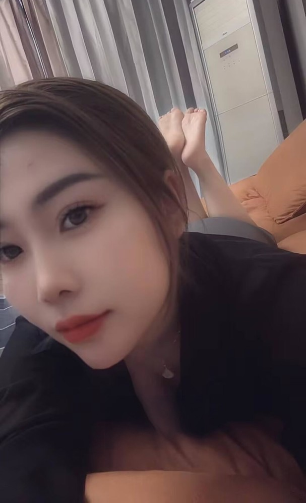 热情风骚小烧货
