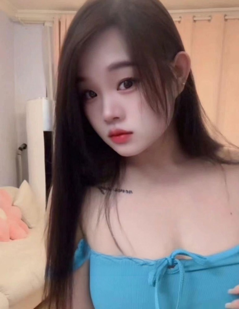 秦淮大胸骚气纯欲嫩妹