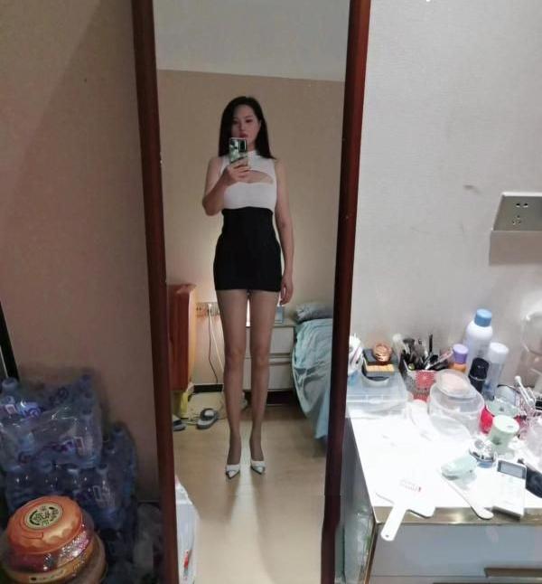 大肉臀妮妮