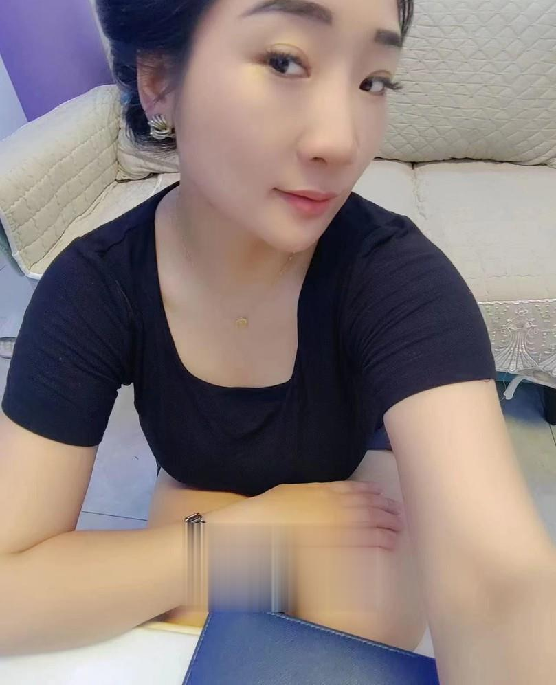 爱琴海那女孩真不错
