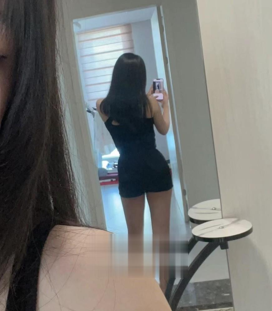 爱琴海那女孩真不错