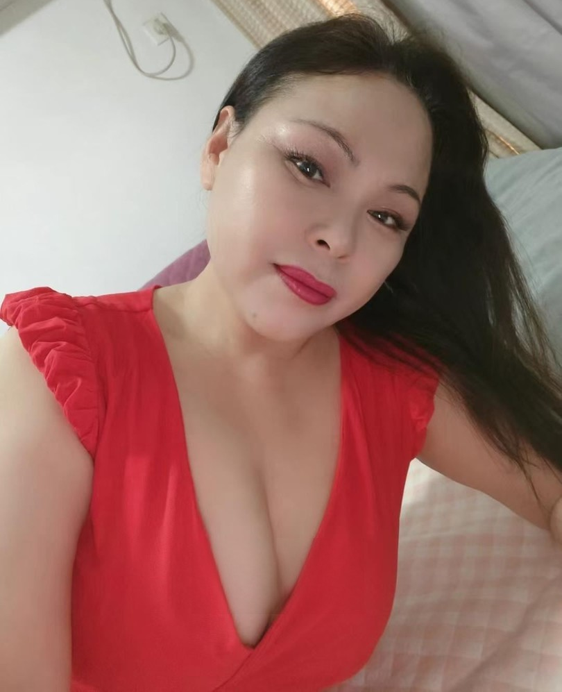 大奶熟女