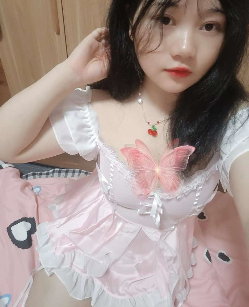 再约潮喷粉嫩小妹