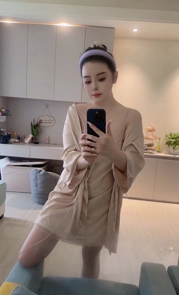 长沙性感妩媚紫霞仙子
