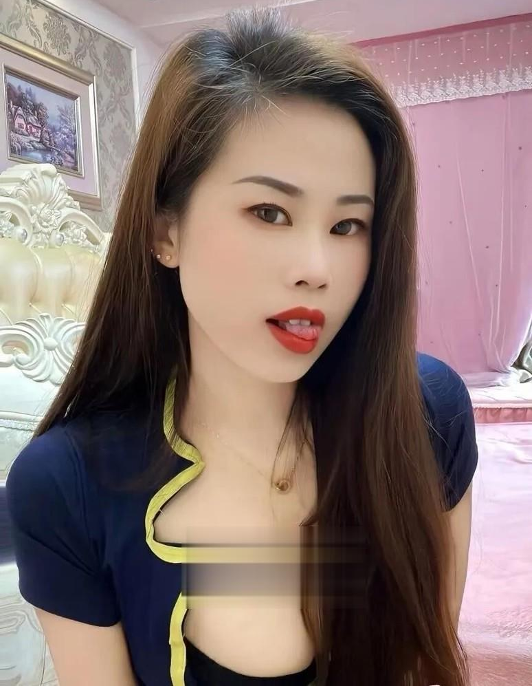 禅城性感妩媚御姐