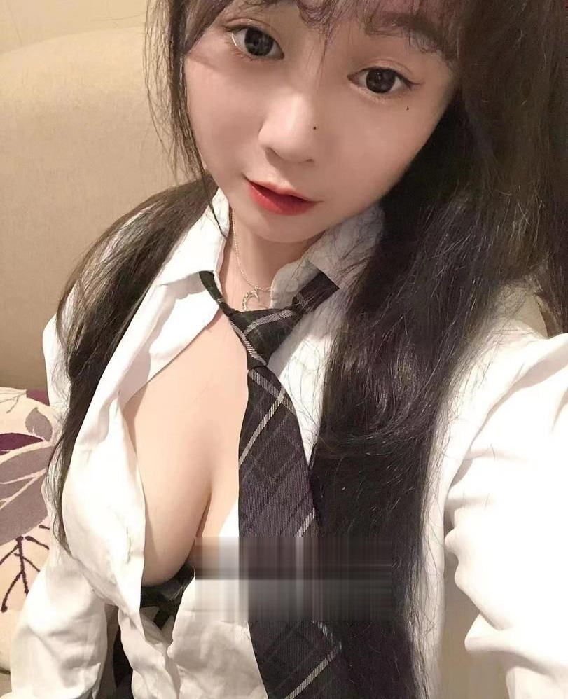 花都大胸vivi