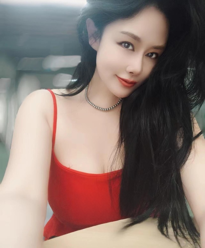 栖霞丰满美女