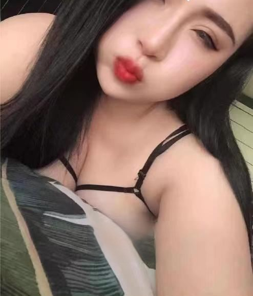 雨花台天然巨乳少妇