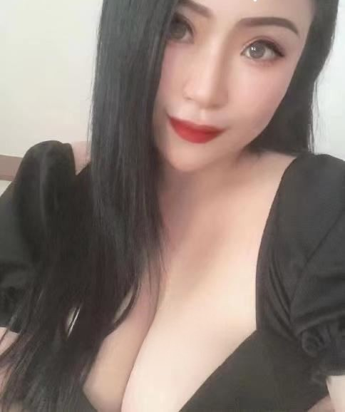 雨花台天然巨乳少妇