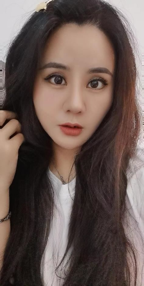 越秀大奶云云