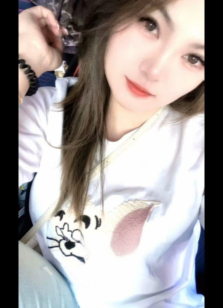 一米七的小骚货