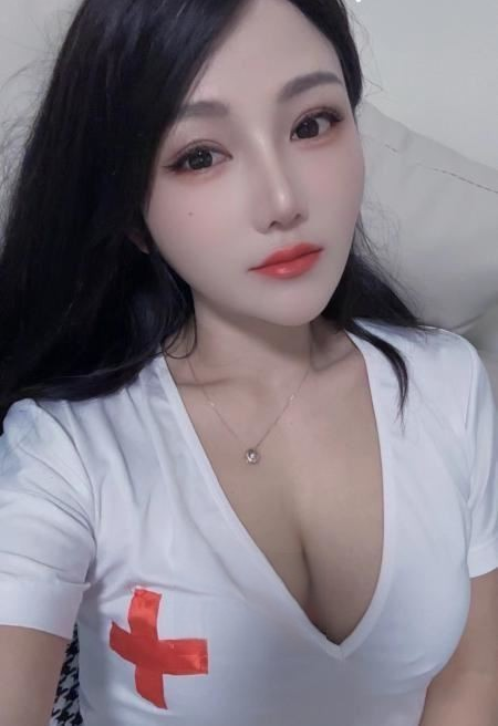 风骚大胸骚小姐姐