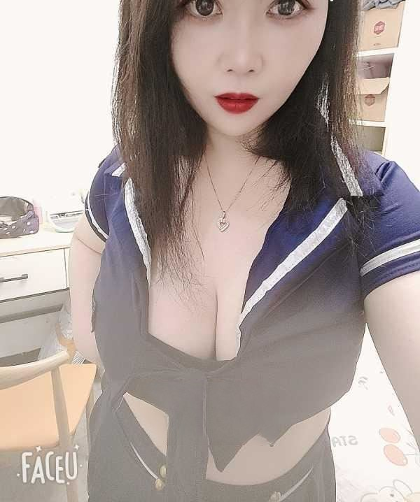 海霞松江大奶少妇