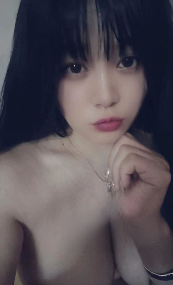 深喉王骚涵涵