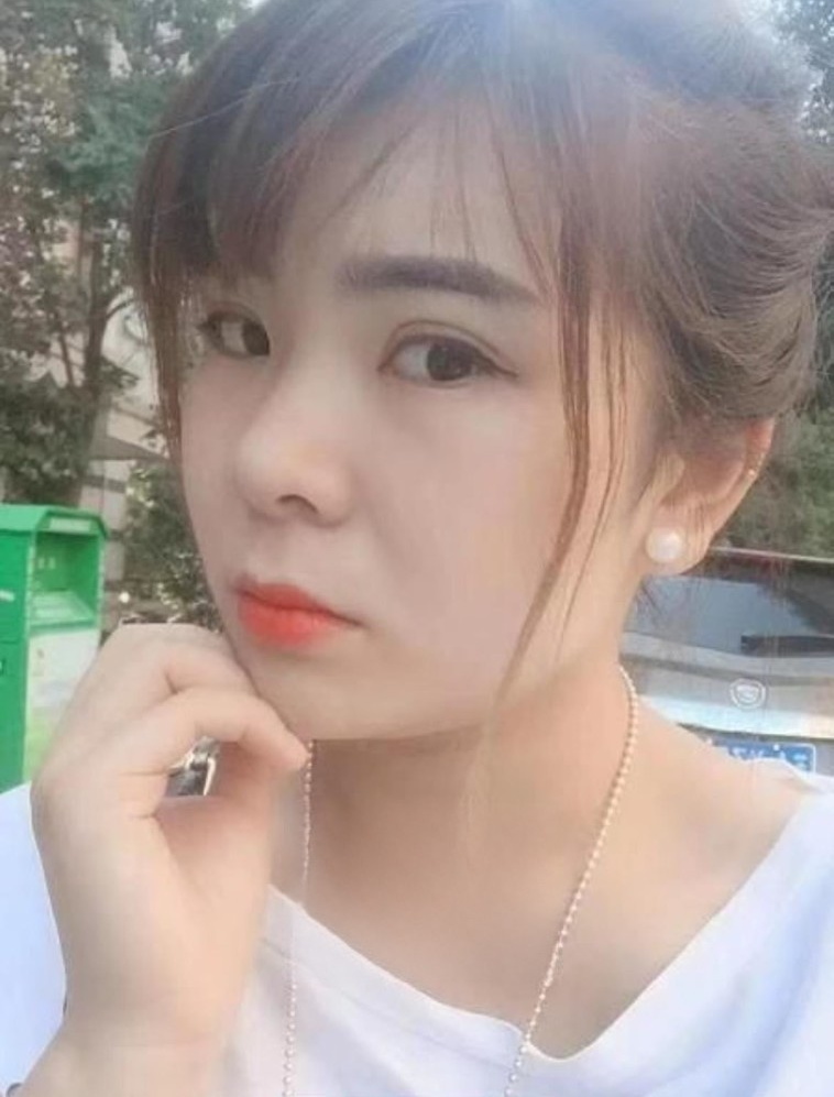 建邺小少妇