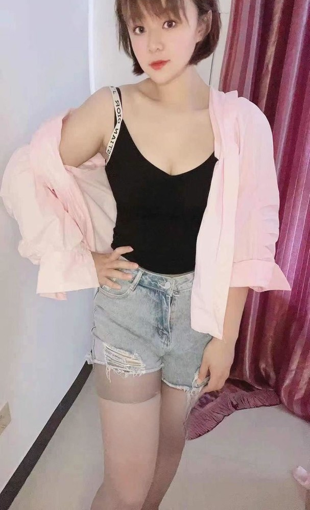 广渠路大奶小少妇