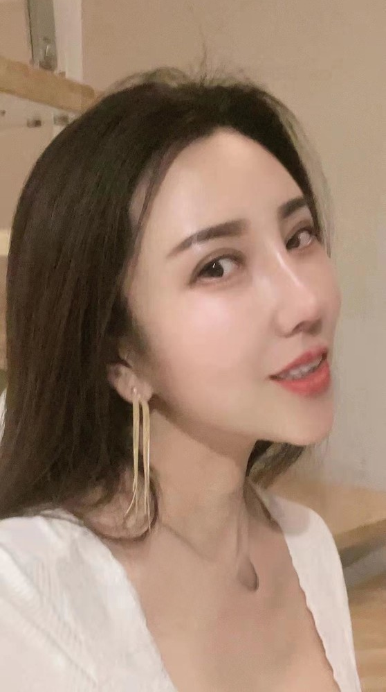 徐汇哈尔滨大美妞