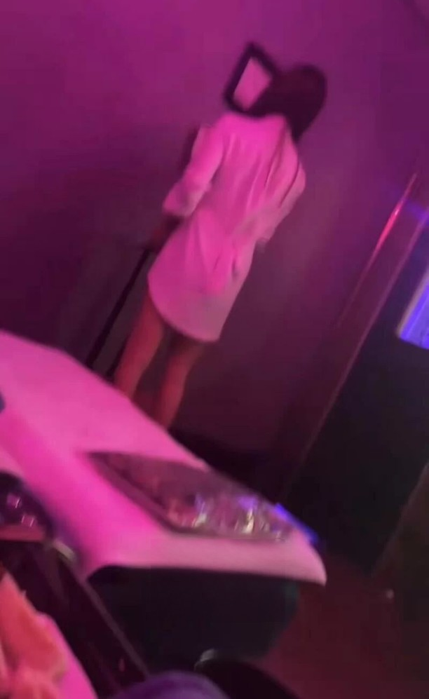 体验成都全裸会馆