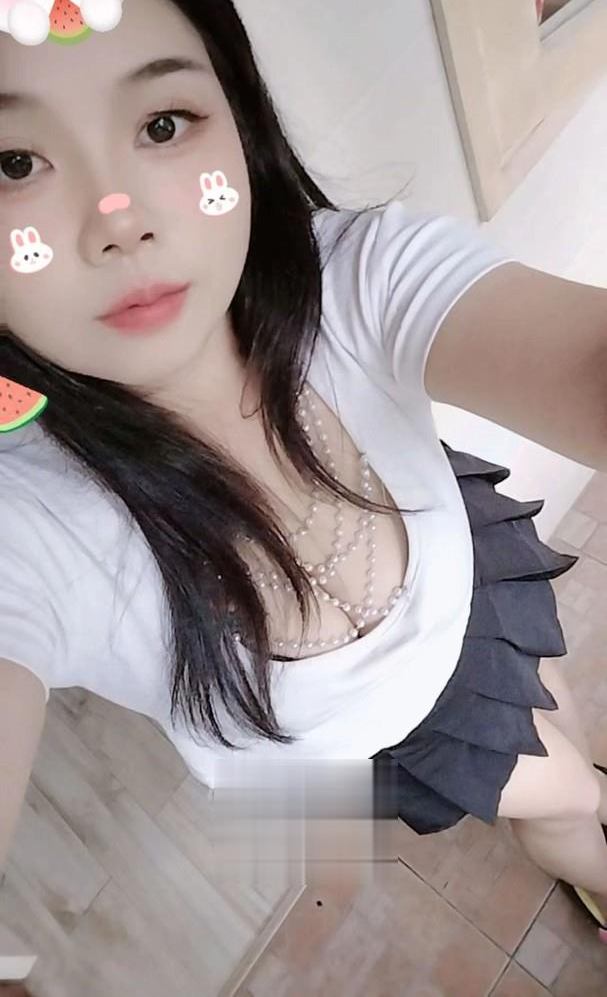 初来乍到大胸妹