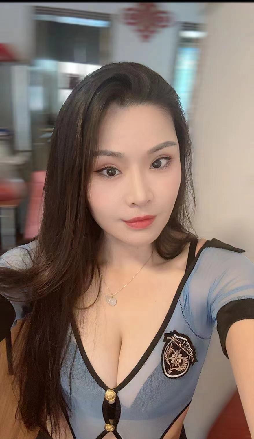 南京女上套子掉逼里了