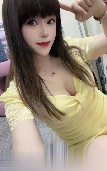 制服小骚货妹妹