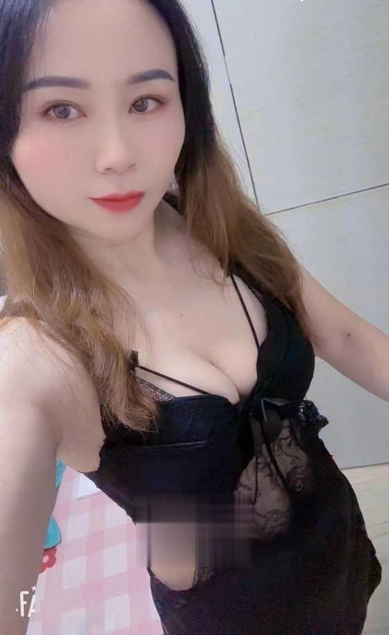 倩倩风骚制服小少妇