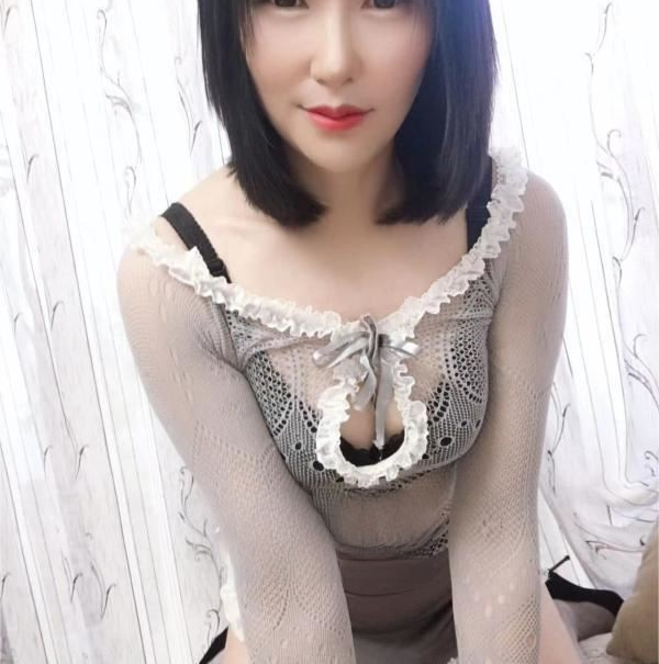 二刷巨乳三通小野猫