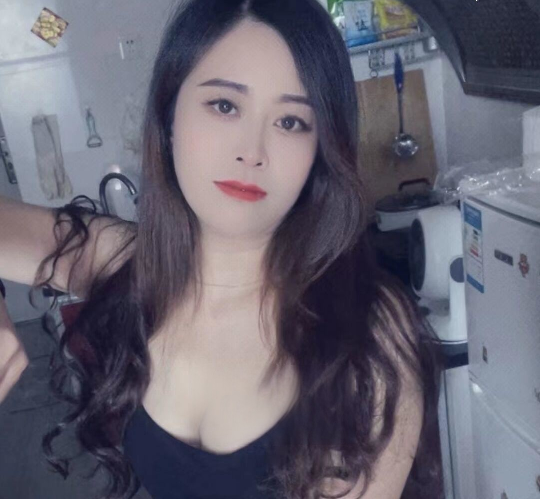 新乡娇小少妇
