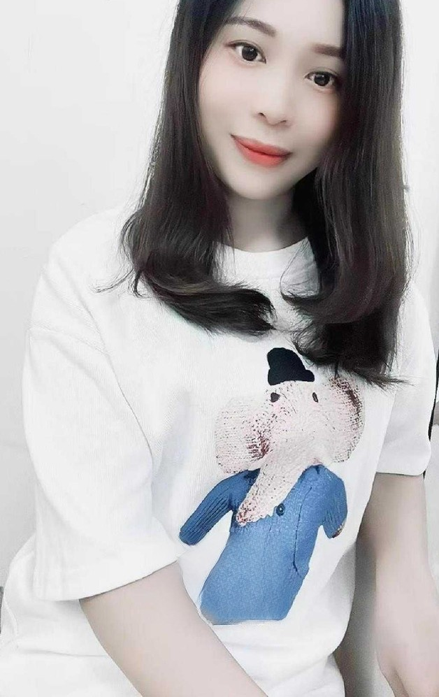 广州天河大胸妹子