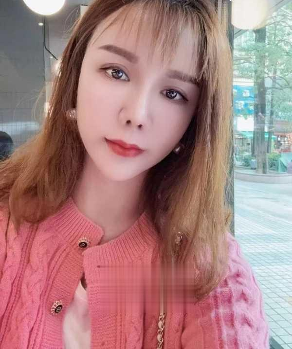 双飞小姐姐