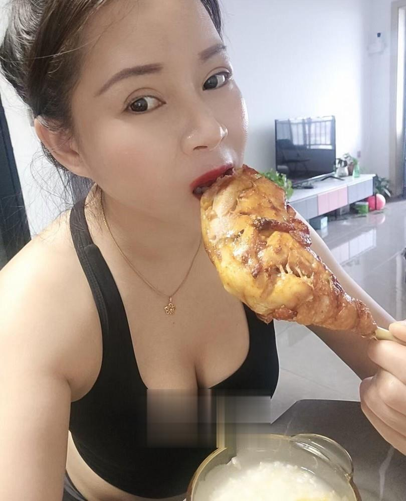 刚下海的大奶少妇